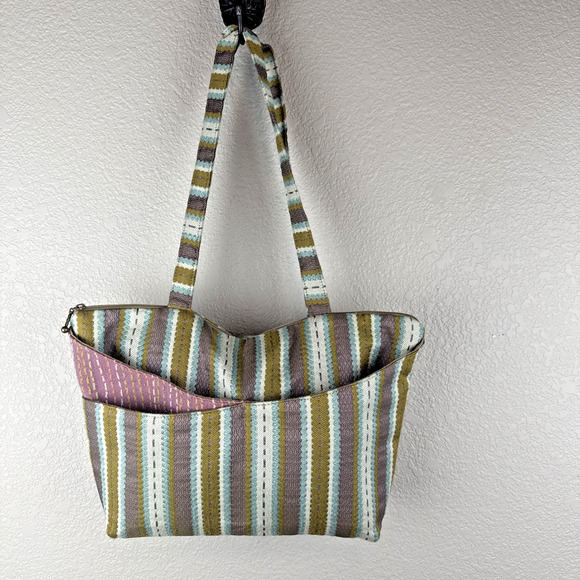 Maruca Womens Striped Tapestry Fabric Shoulder Tote Bag Purse Outside Pockets - Picture 1 of 8